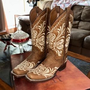 Cavanders Circle G brand square toe western boots